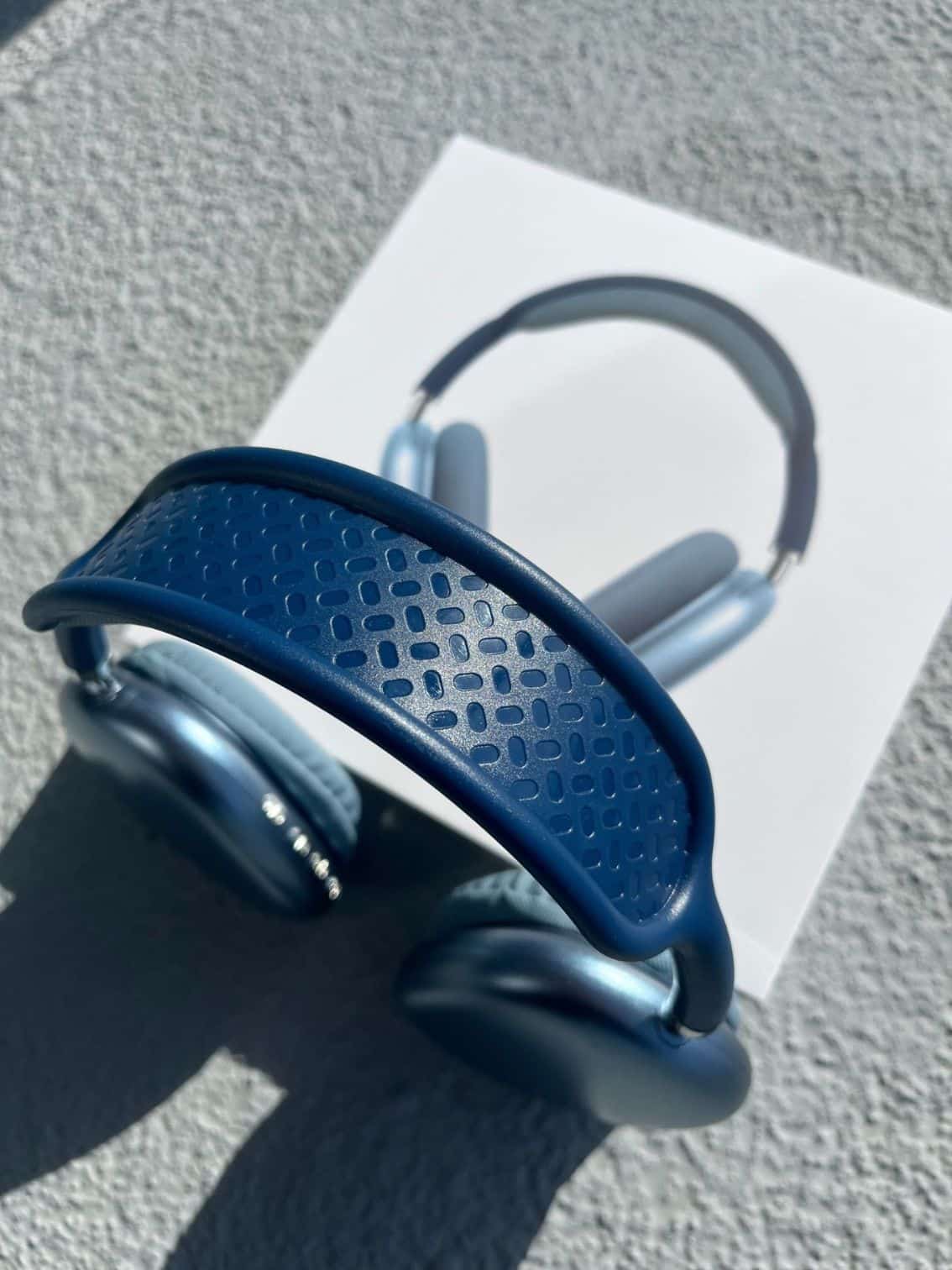 Textured blue headband of P9 Pro Max Bluetooth Headphones.