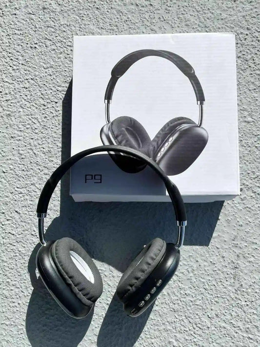 Stylish p9 wireless over-ear headphones, in black colour, on the box.