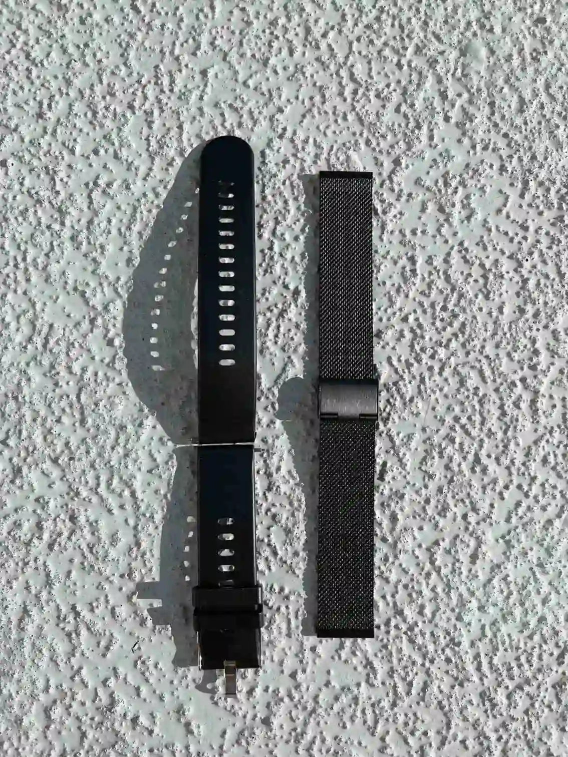 Smartwatch black strips.